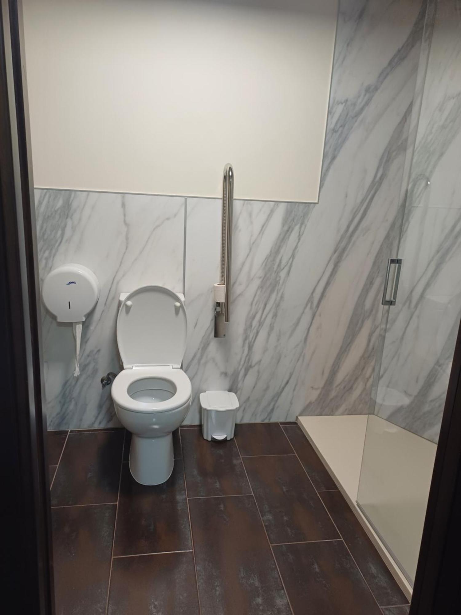 O Cabanel Albergue-Bar Villastose Ngoại thất bức ảnh